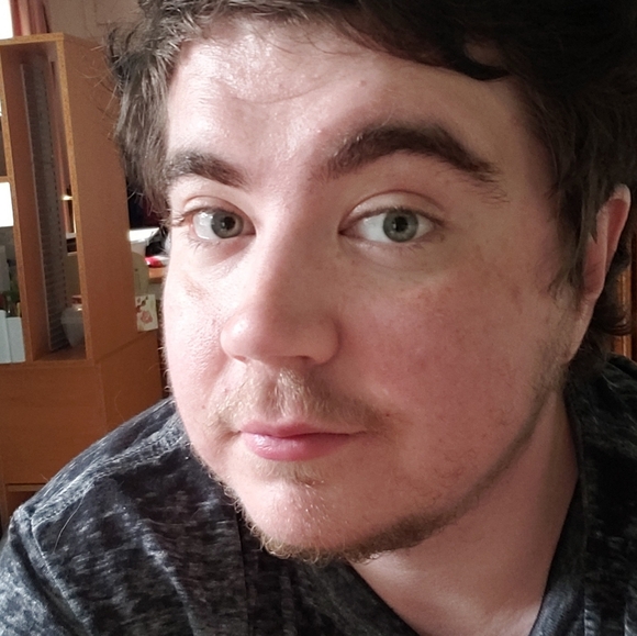 Meet your Posher, Max - Picture 2 of 2